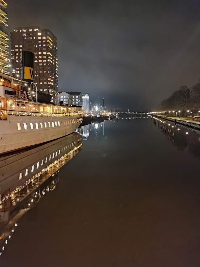Apartament Den Unika Sekelskiftsvaningen. Norrtälje Zewnętrze zdjęcie
